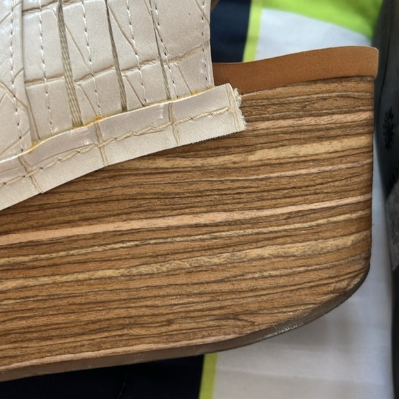 Unique “Clog” Shoes - Picture 6 of 6